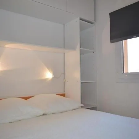 Pavillon A Avec Piscine, Terrasse Et Climatisation - 6 Couchages - Fr-1-229b-467 Holiday home Narbonne